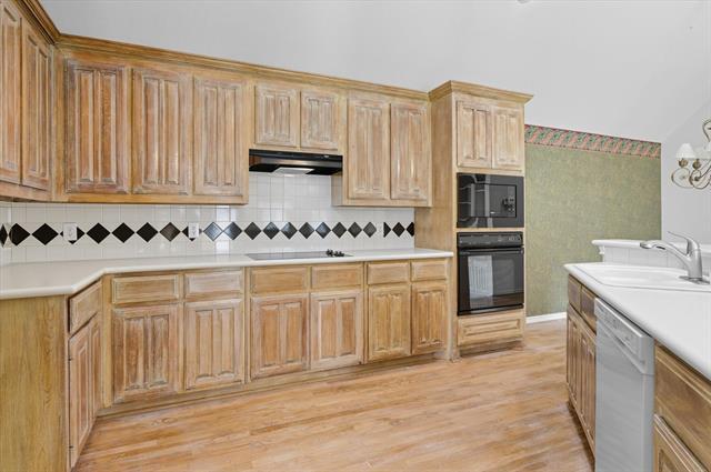 Building Photo - 6317 Park Meadow Ln