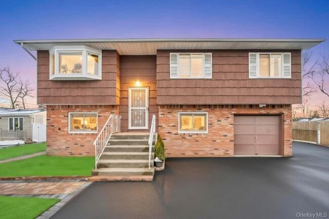 Building Photo - 5494 South Dr