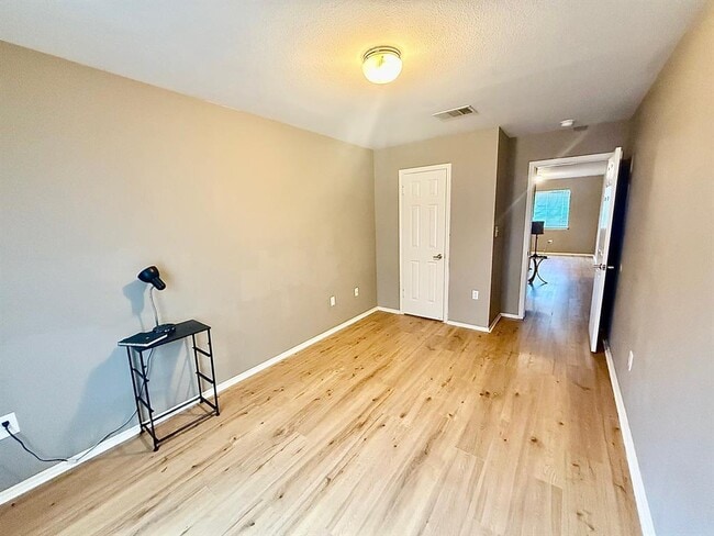 Building Photo - 12513 Mexicana Cove