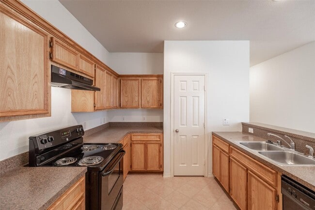 Building Photo - 11712 Logan Ridge Dr