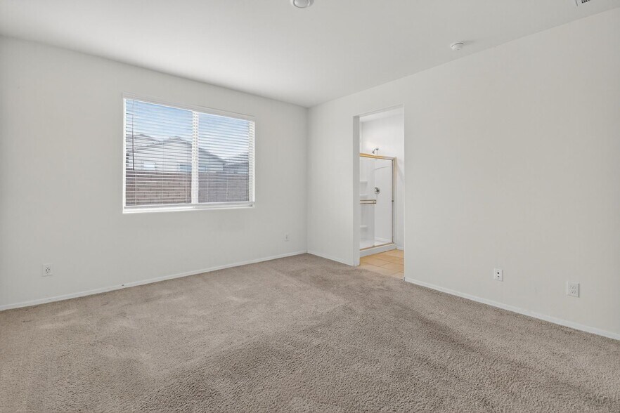 Building Photo - 12750 N Gibbs Ave