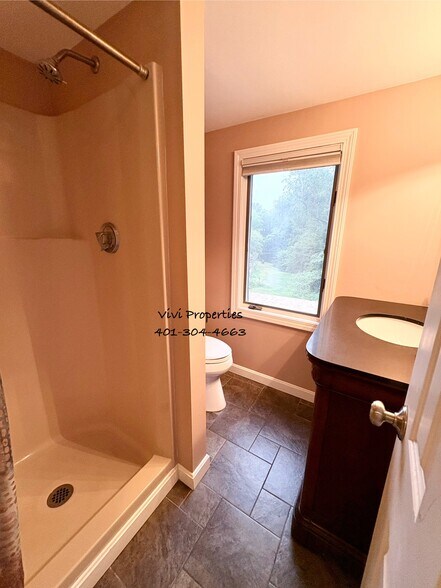 Second Floor Full Bath - 365 Woodville Rd