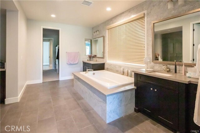 Building Photo - 3827 Laurita Ave