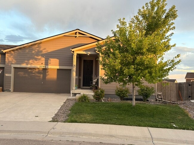 Building Photo - Spacious 4BR House in Fort Lupton