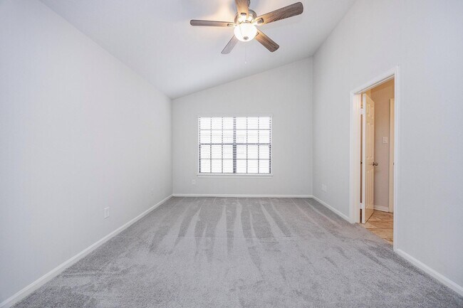Building Photo - 86 W Stony Bridge Cir