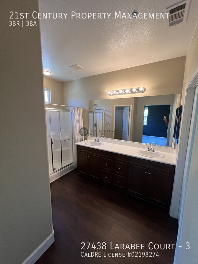 Building Photo - 27438 Larabee Ct