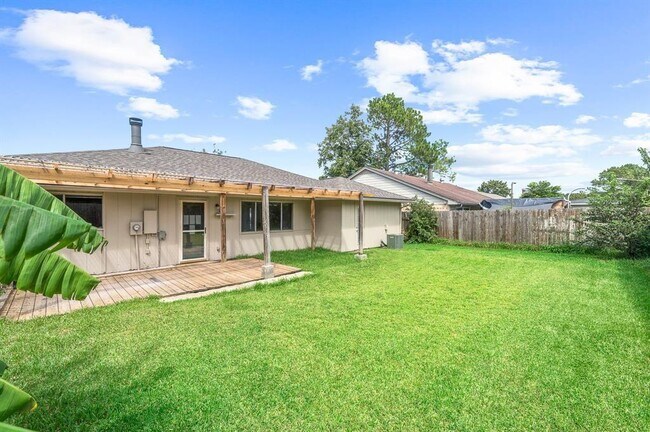 Building Photo - 19511 Westhaven Dr