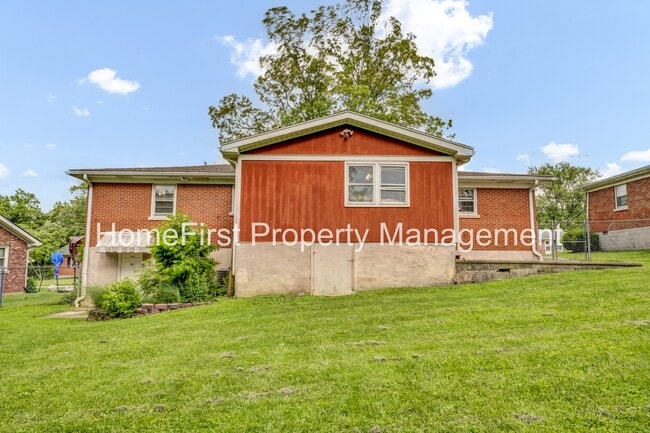 Building Photo - 122 Leimaur Dr