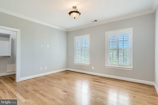 Building Photo - 2 Timberpark Ct