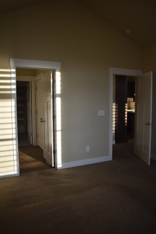 Building Photo - 11638 Winford Dr