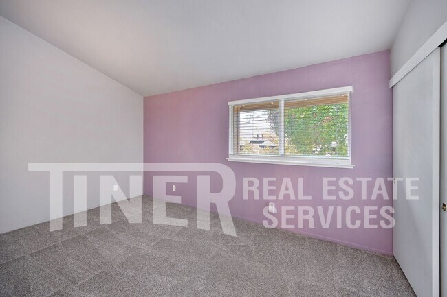 Building Photo - 9118 Madison Green Ln