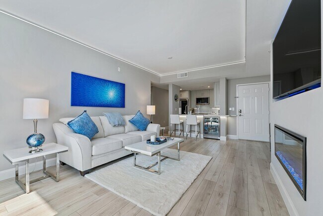 Building Photo - 255 Evernia St