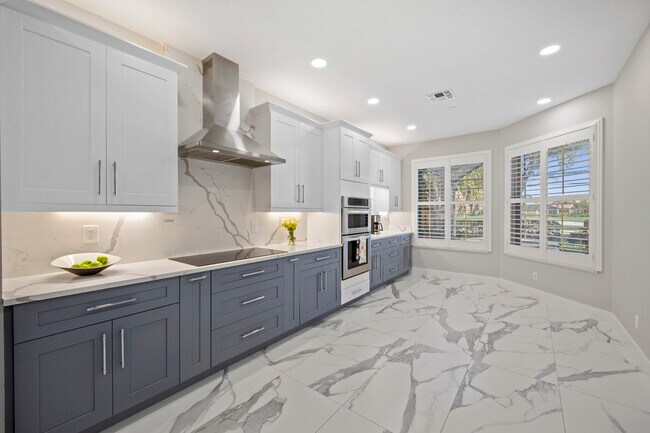 Building Photo - 14630 Meravi Dr
