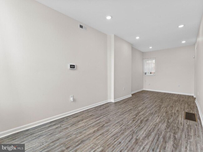 Building Photo - 1923 N 20th St