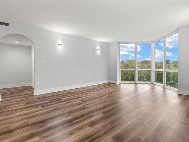 Building Photo - 2870 Pharr Ct S Northwest