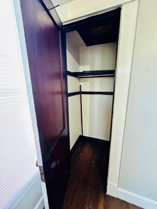 Building Photo - Updated Three Bedroom close to Churchill D...