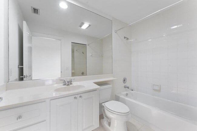 Building Photo - 8270 Eleuthera Ln