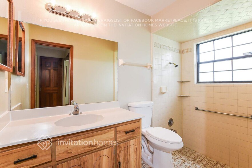 Building Photo - 644 Vicksburg St