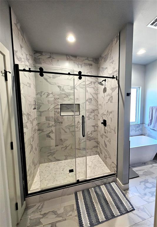 Building Photo - 1615 NE 9th St