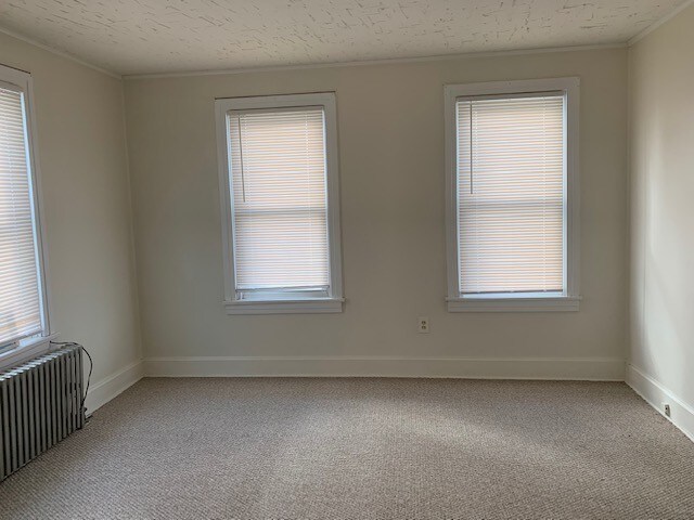 Building Photo - 36 W Simpson St