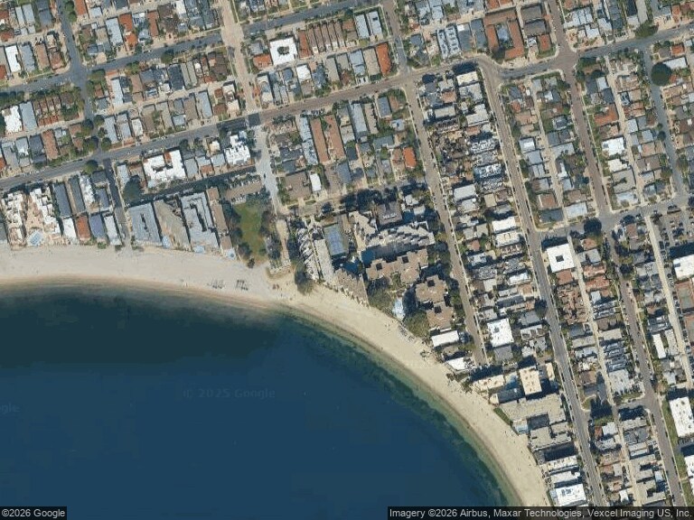 Building Photo - 1327 La Palma St