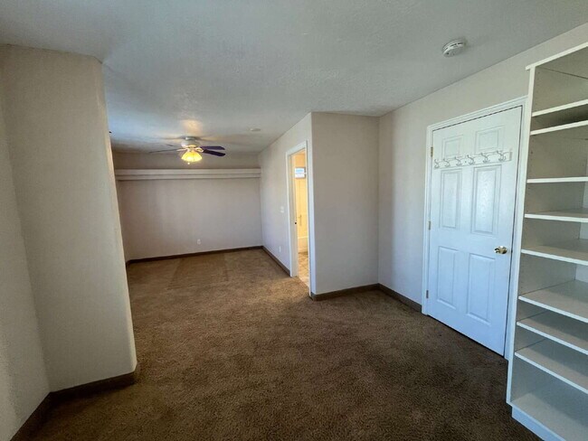 Building Photo - Wonderful 4 bed 3 bath home in Saint George