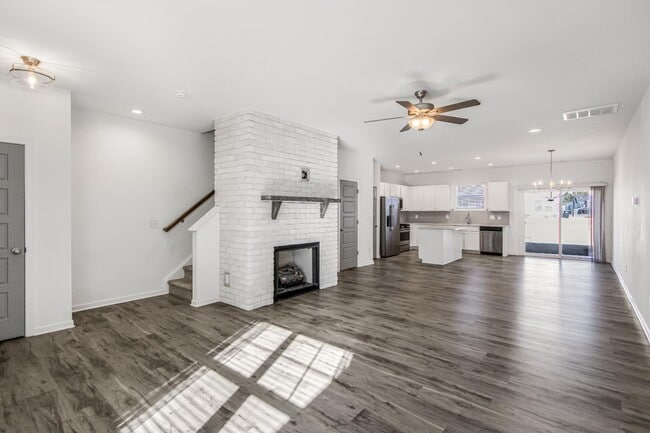 Building Photo - 747 Hadstock Path