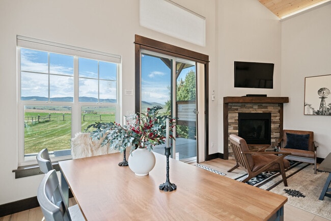 Building Photo - 17448 Wilson Creek Rd