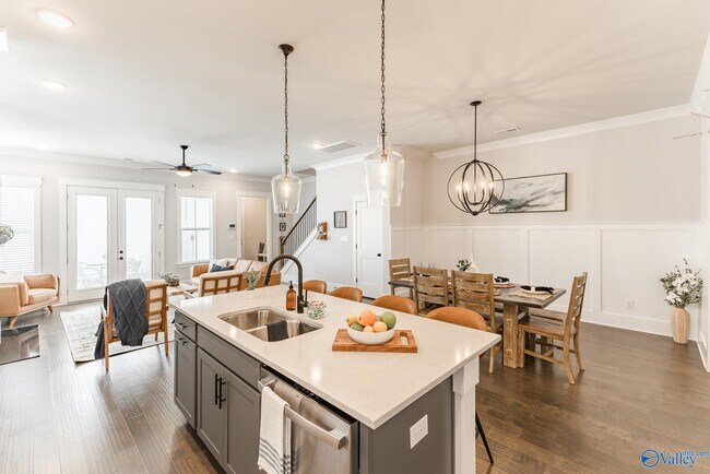 Building Photo - 324 Hay Rake Dr