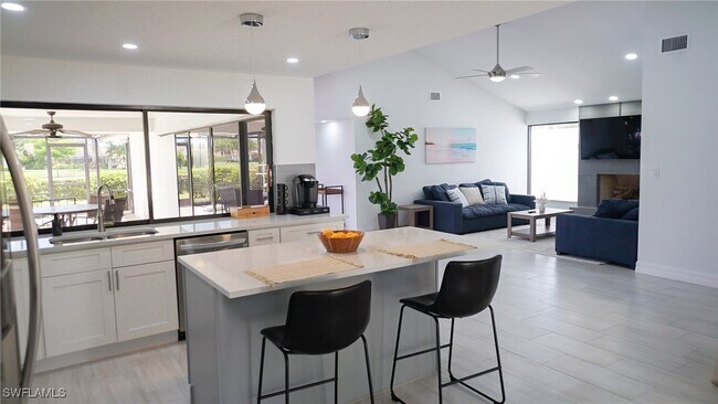 Building Photo - 438 Torrey Pines Point