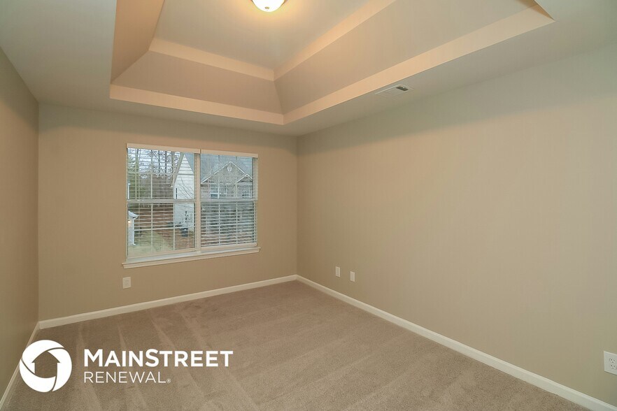 Building Photo - 6880 Estepona St