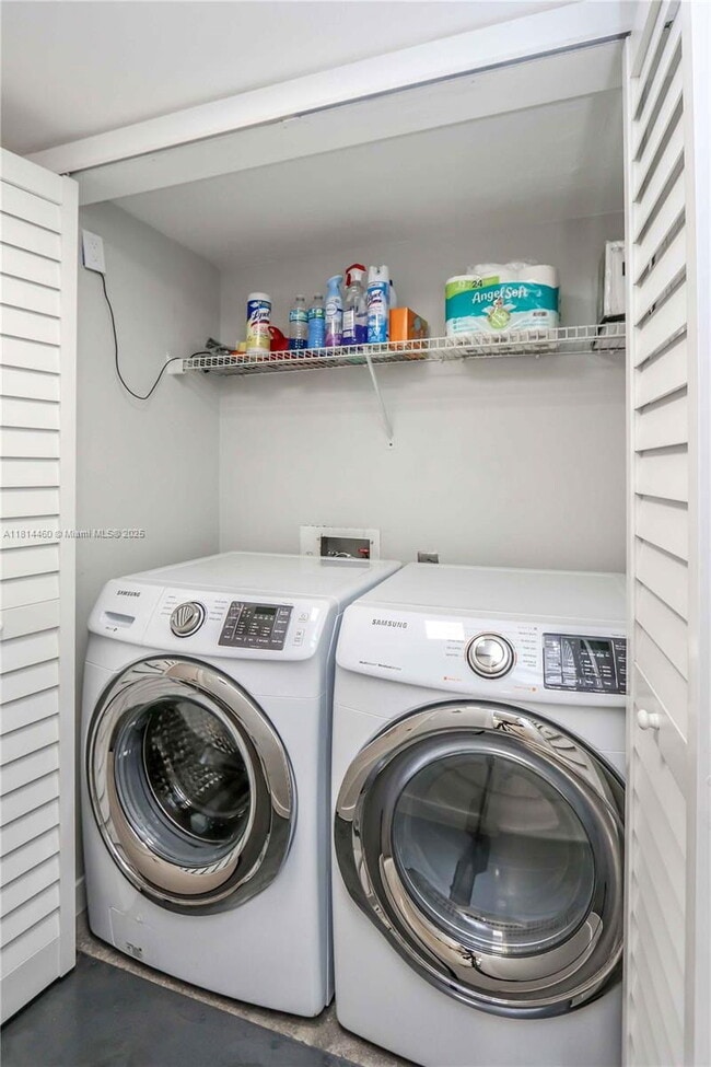Building Photo - 16424 Briar Patch Pl