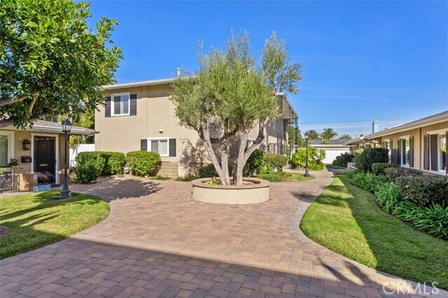 Building Photo - 1741 Tustin Ave