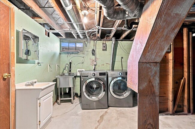 Building Photo - 1111 N 18th St