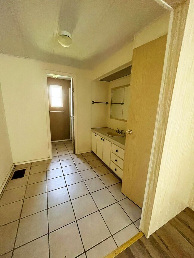 Building Photo - Delightful 2 Bedroom, 2 Bathroom Mobile Ho...