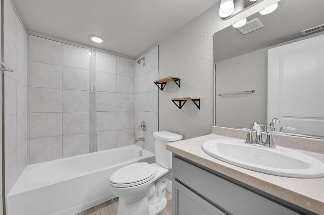 Building Photo - $2,895 - 4 Bed, 3 Bath Home in Colorado Sp...