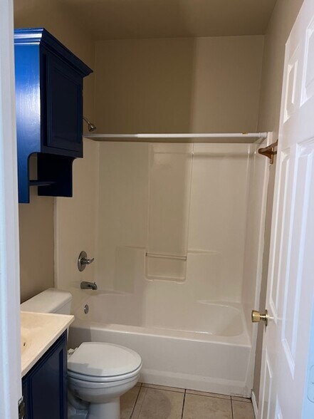 Building Photo - 753 Sonesta Dr