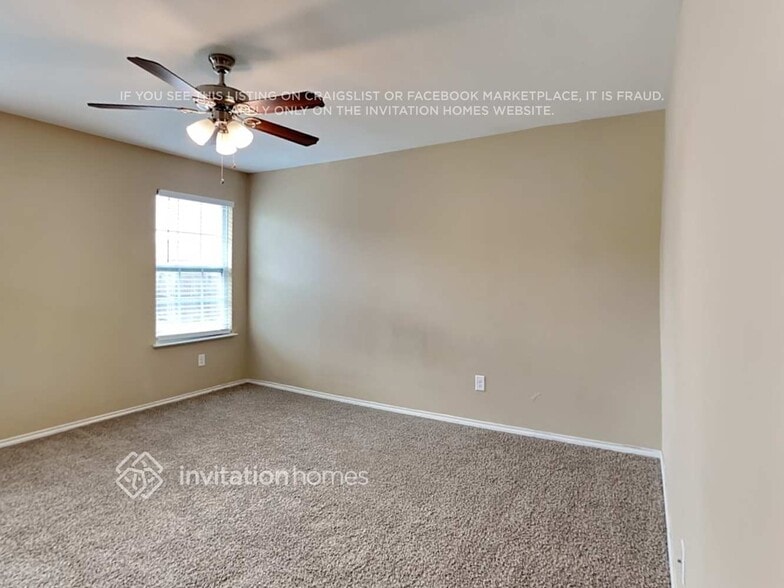 Building Photo - 15617 Gatsby Ln