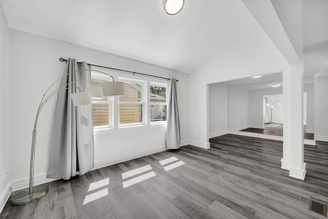 Building Photo - 6386 Kindling Ct