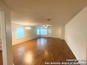 Building Photo - 1317 Wagon Wheel