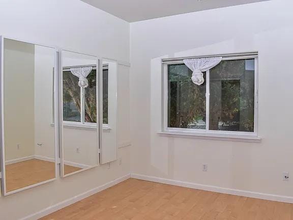 Building Photo - 2914 Farmington Ave