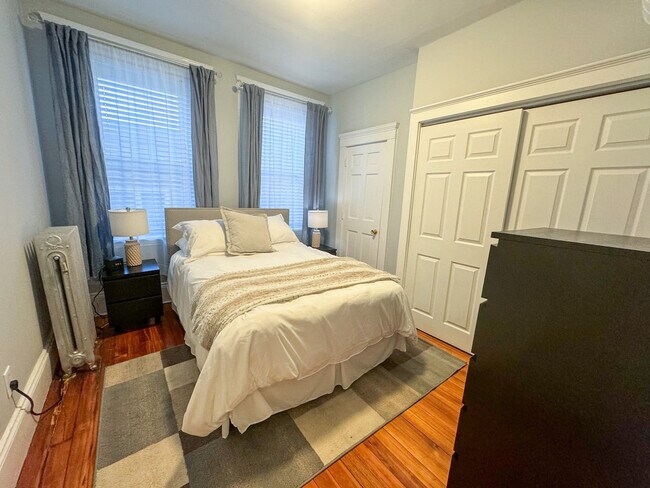 Building Photo - 636 Washington St