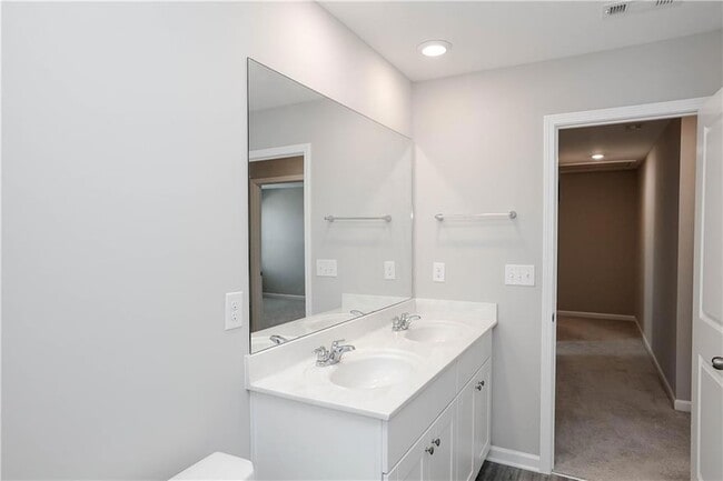 Building Photo - 4355 Magpie Dr