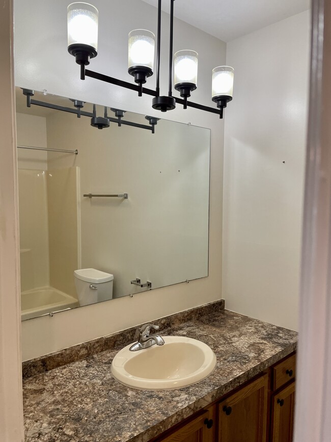 Bathroom to second Master BR - 1002 Cambridge Ct