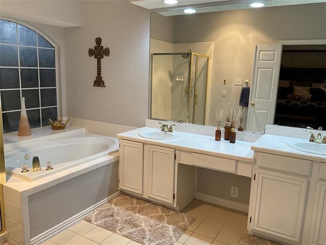 Building Photo - 2102 Hunter Pl Ln