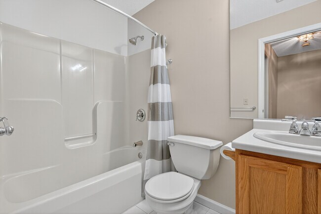 Building Photo - 43 Copley Rd