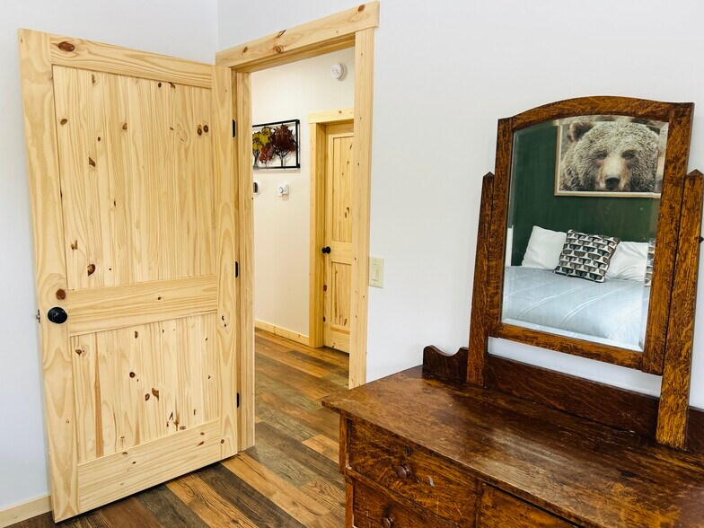 Building Photo - 9117 Nukala Rd