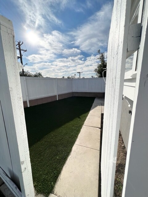 Building Photo - 1070 8th Plz