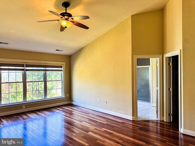 Building Photo - 6403 Velliety Ln