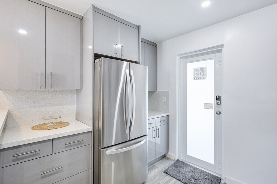 Building Photo - 12415 NW 20th Ct